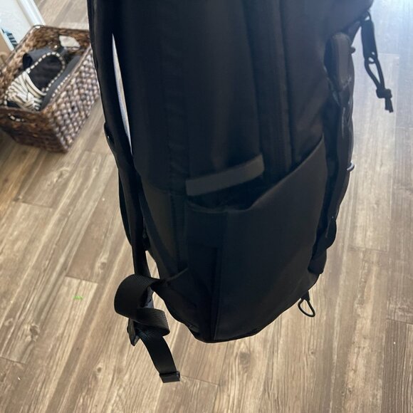 THE NORTH FACE 10L Mini Borealis Everyday Backpack, Daypack, One Size - Picture 7 of 9